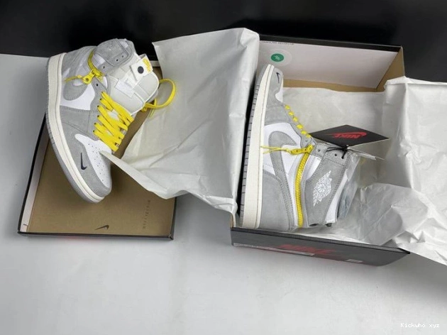 CW6576-100 High Light 1 Switch Smoke Jordan Air 0721